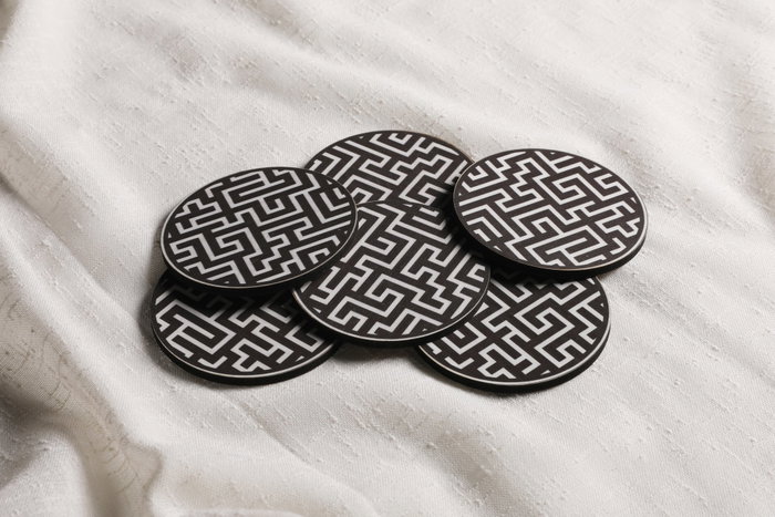 Hermia PLT0232 Salvamanteles de Madera (6 Piezas) 9 cm de Diámetro, Elegantes y Naturales para tu Mesa